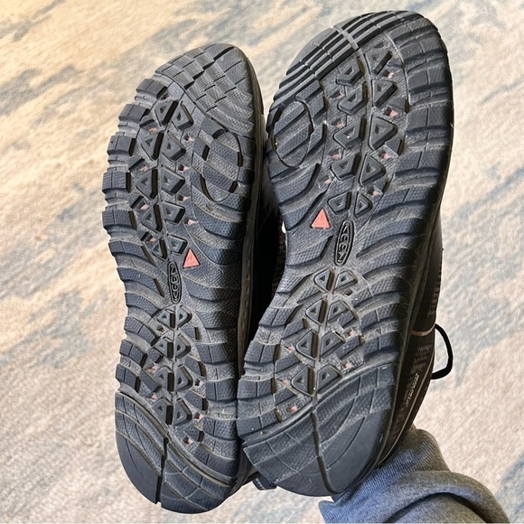 KEEN WOMEN'S TERRADORA WATERPROOF HIKING SHOE - RAVEN/GARGOYLE SIZE 7 - Picture 5 of 11